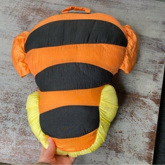 Vintage Disney’s Winnie the Pooh Tigger 90s plush stuffed head nursery puffalump - Picture 3 of 6